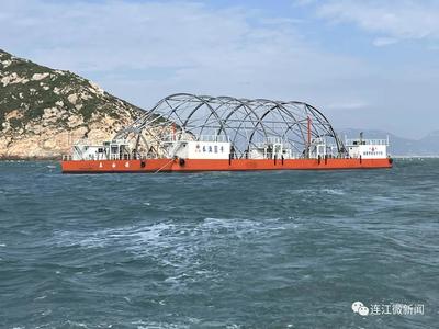 定海湾迎来新成员 本土研发海水养殖技术引领产业升级